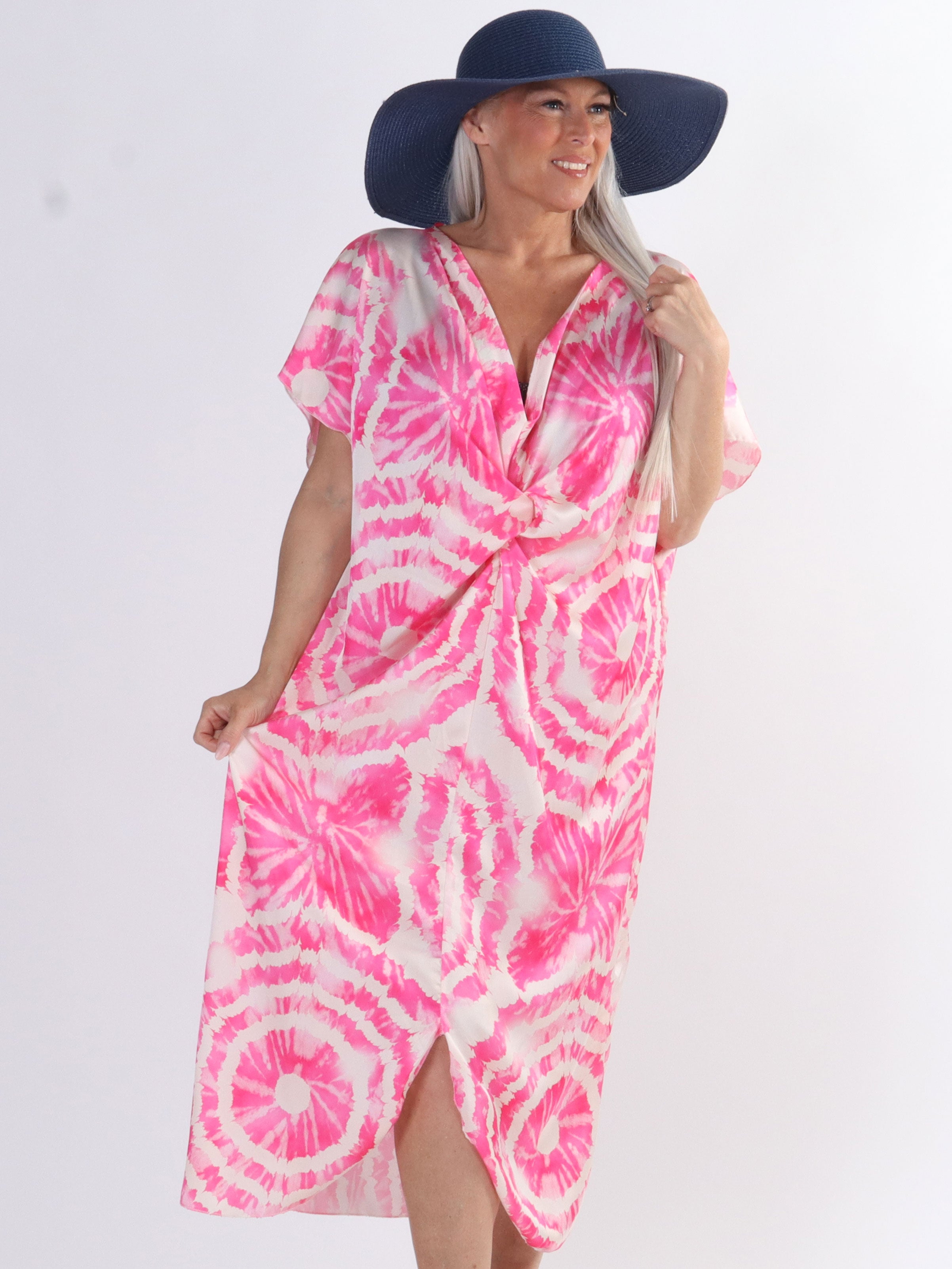 Juno Batik - Sød plus size kjole i batikmønster